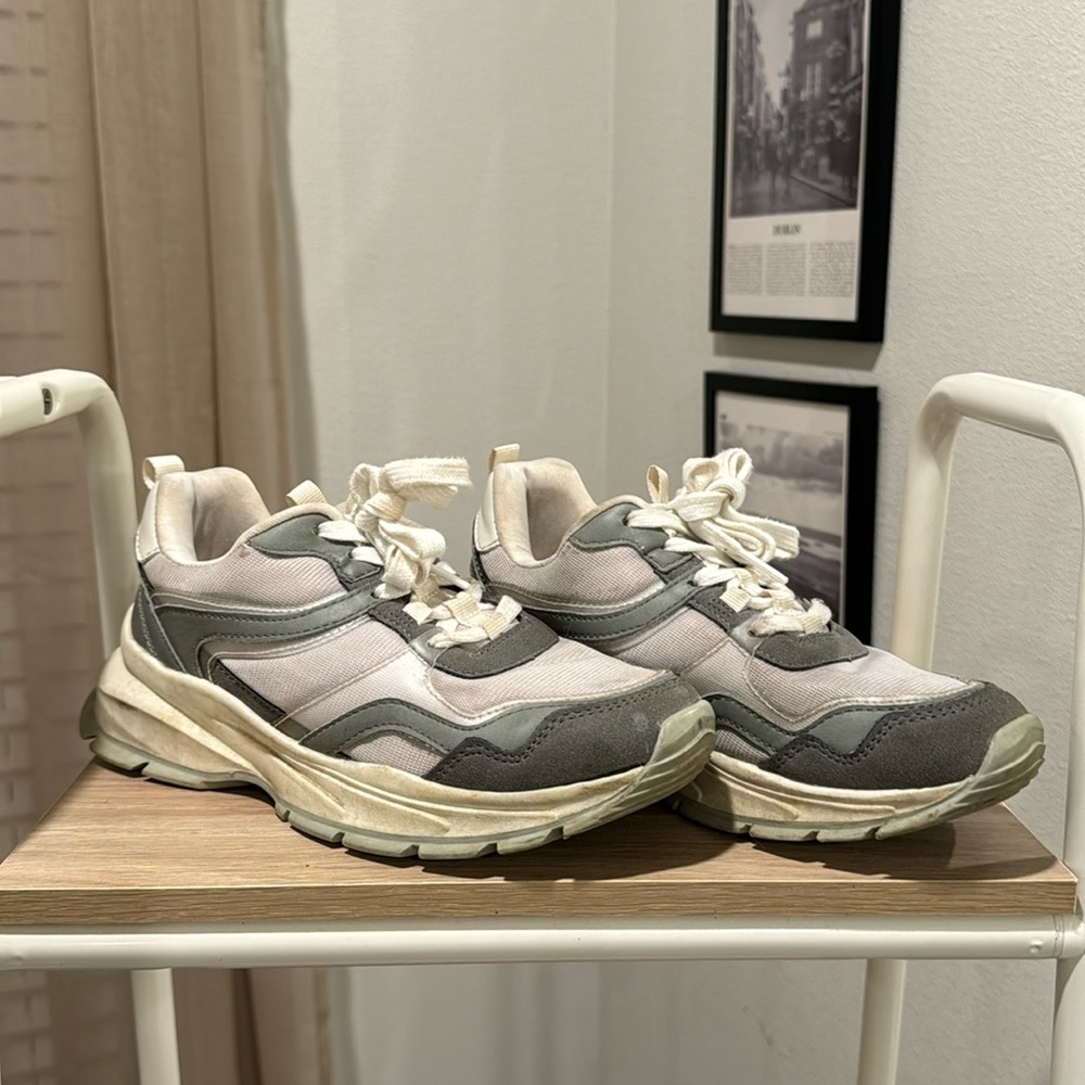A New Day Chunky Sneaker (size 7)